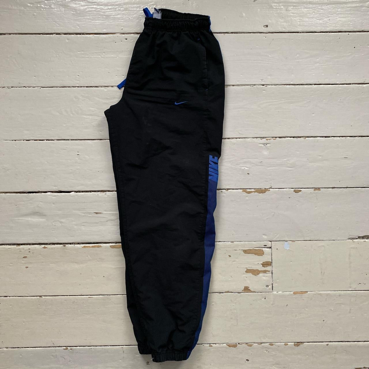 Nike Club Shell Bottoms (Large)