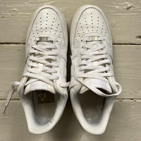 Nike Air Force 1 White (UK 9)