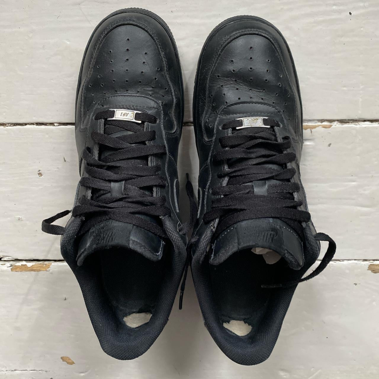 Nike Air Force 1 Black (UK 10.5)