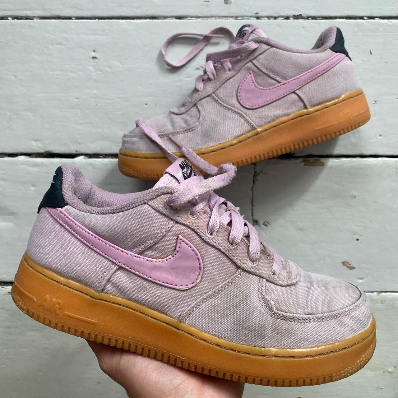 Nike Air Force 1 Pink Gum Sole (UK 6)