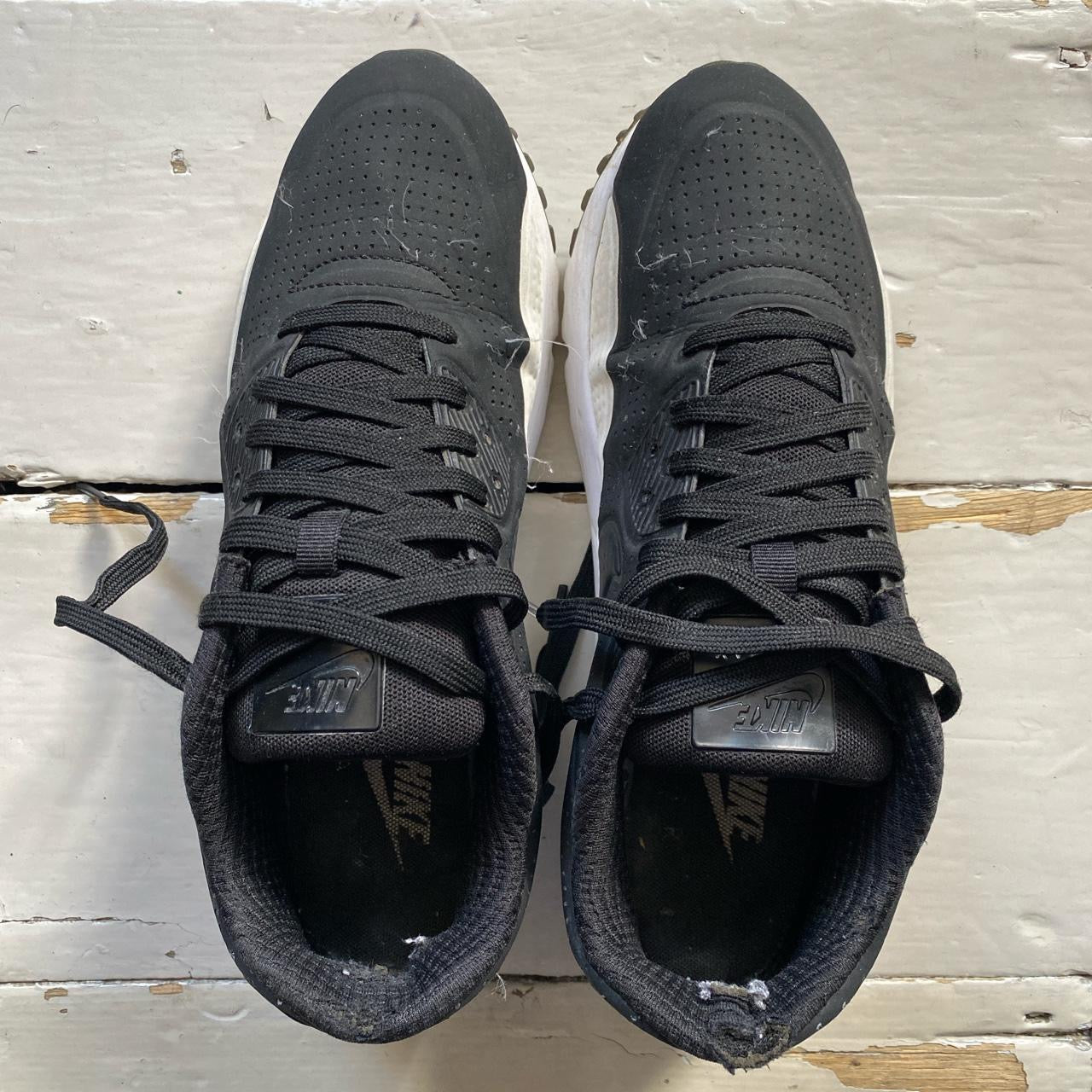 Nike Air Max 90 Ultra Black and White (UK 6)