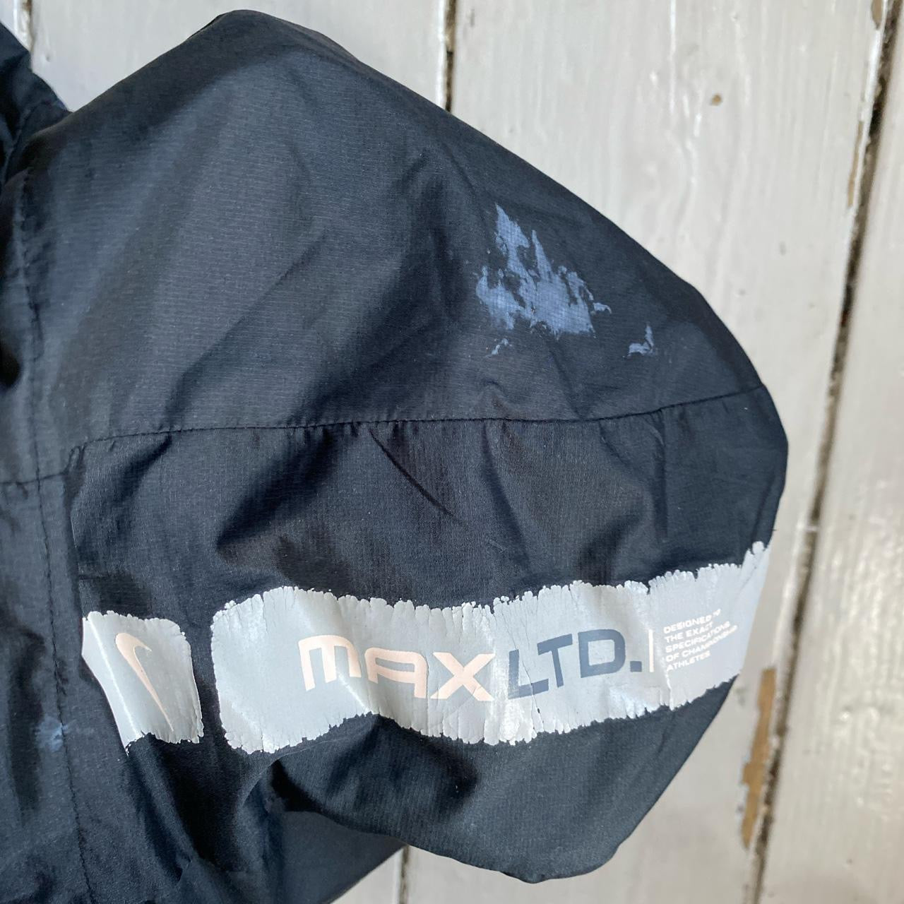 Nike Air Max LTD Windbreaker Jacket (XL)