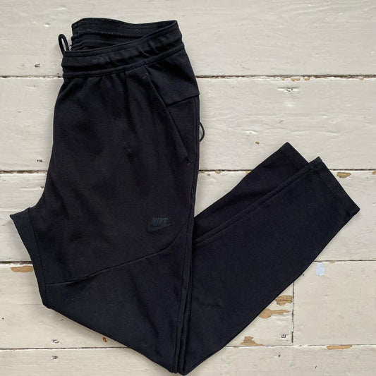 Nike Tech Fleece Black Joggers (Medium)