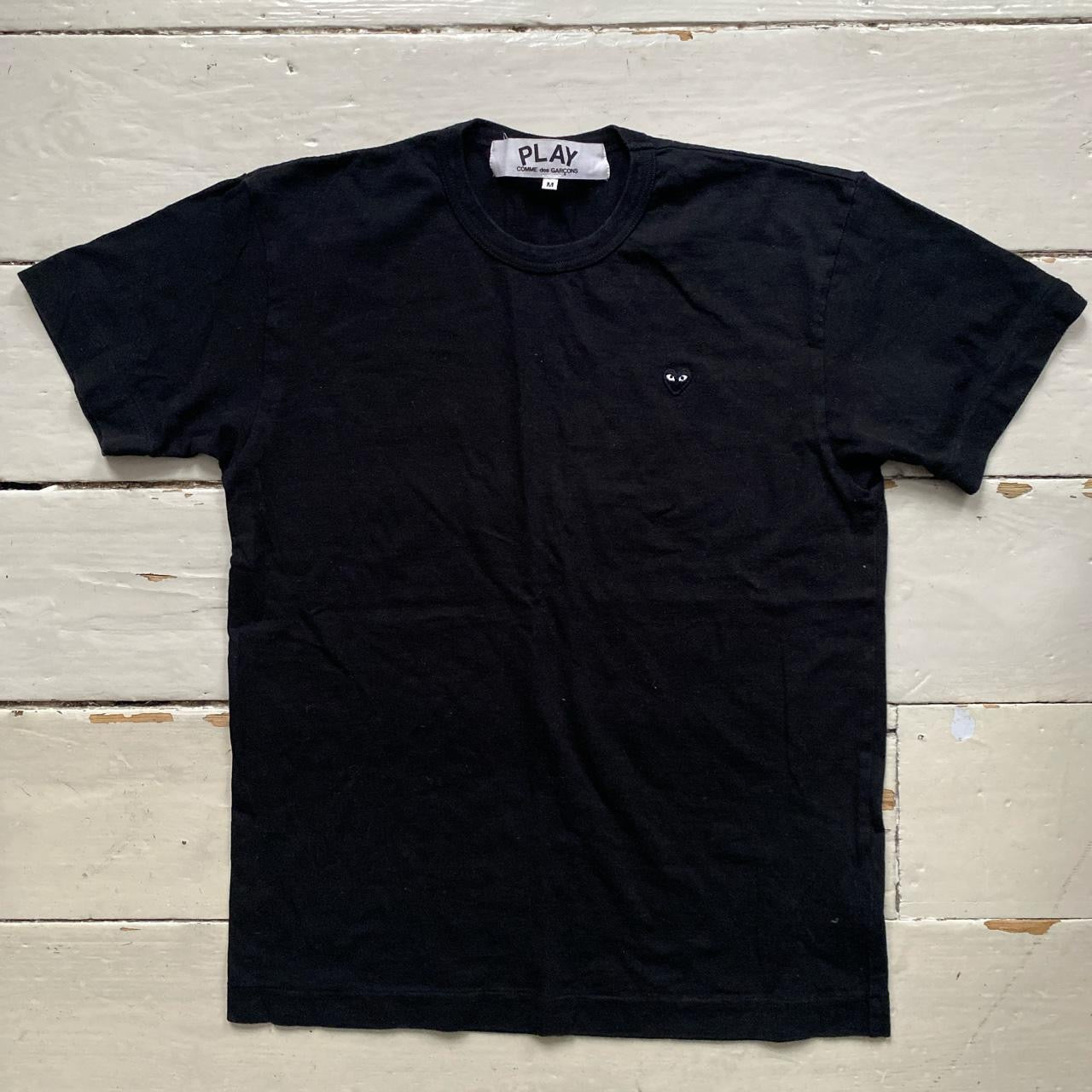 Comme Des Garcons Play Black T Shirt (Medium)