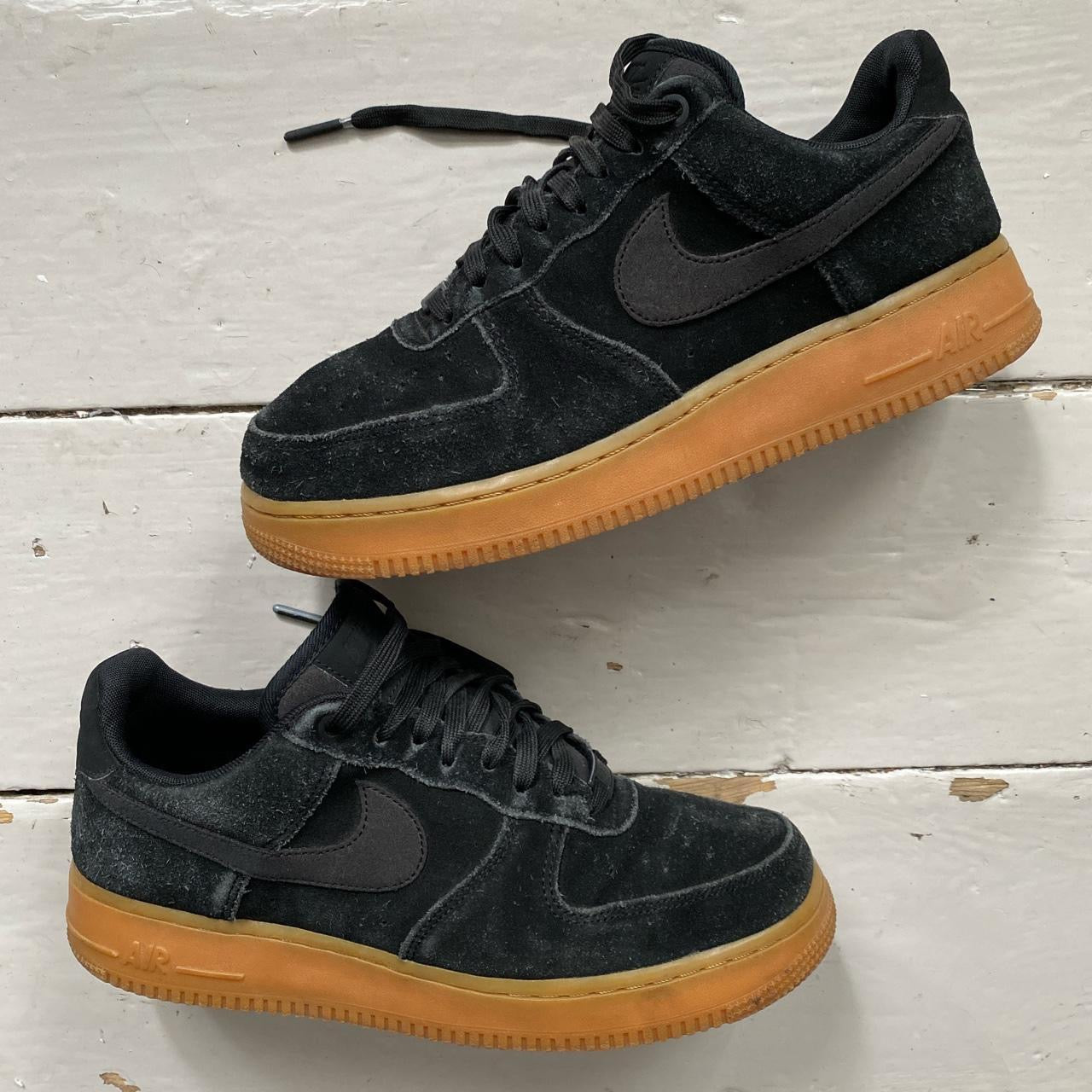 Nike Air Force 1 Black Gum Sole (UK 7)