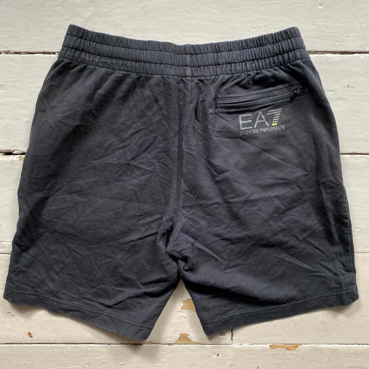 EA7 Emporio Armani Shorts (Small)