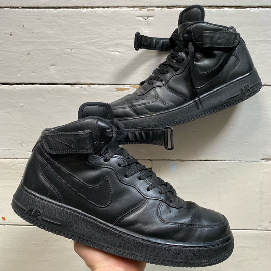 Nike Air force 1 Mid Black (UK 11)