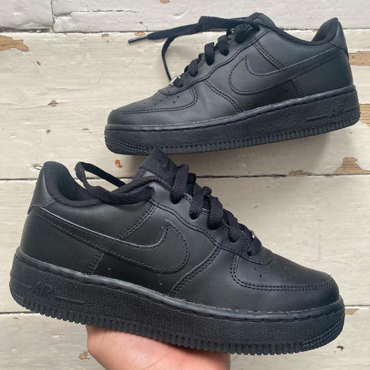 Nike Air Force 1 Black (UK 4)