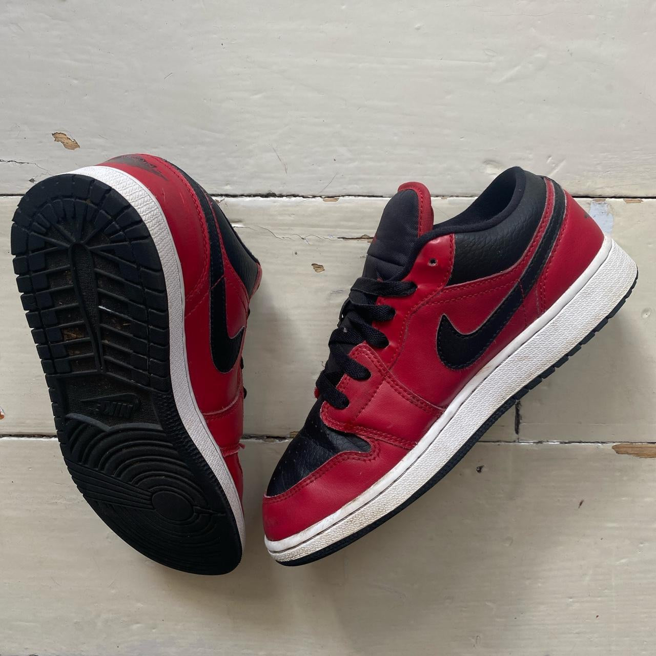 Jordan 1 Low Gym Red (UK 5.5)