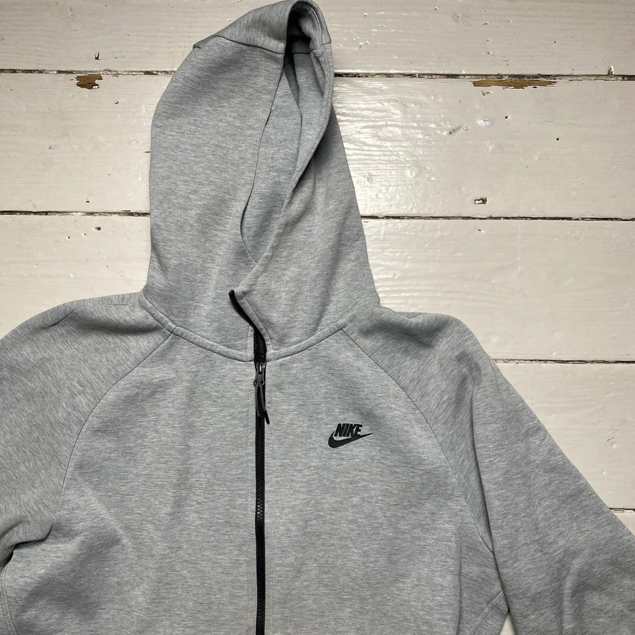 Nike Tech Fleece Grey Old Season Hoodie (Large)