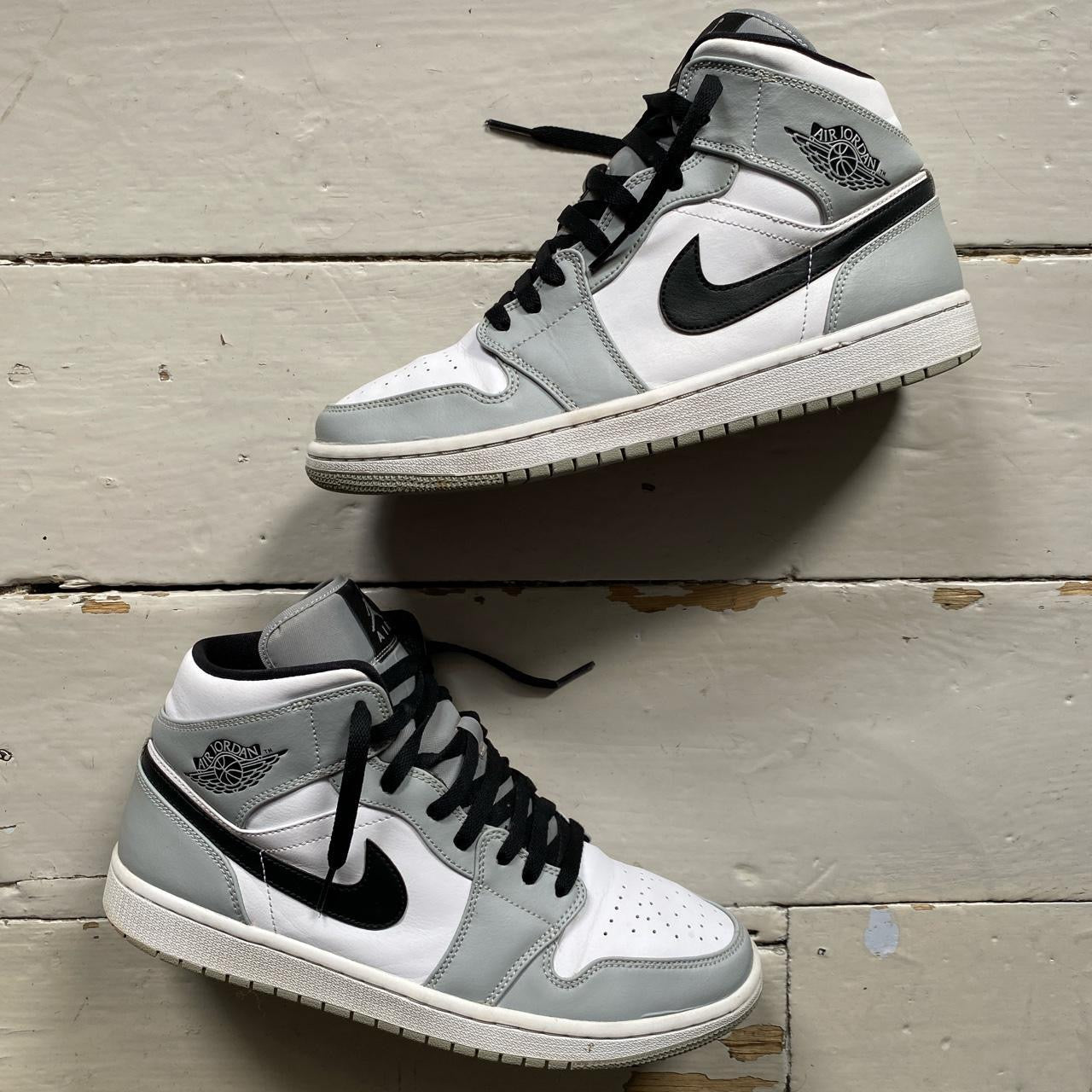 Jordan 1 Mid Smoke Grey (UK 9)