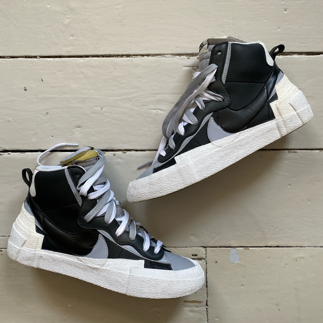 Nike Sacai Blazer Black & Grey (UK 9)