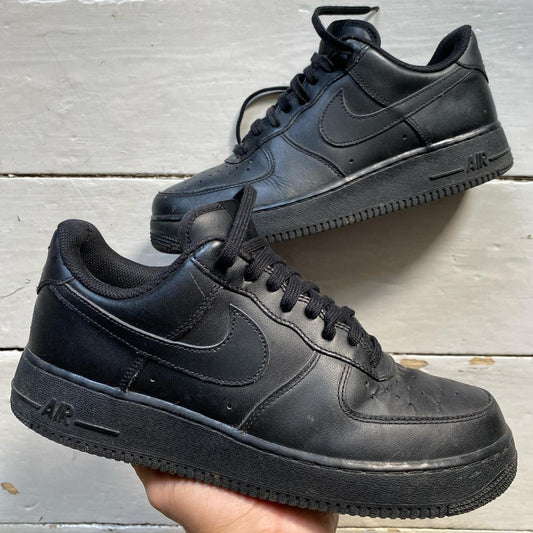 Nike Air Force 1 Black (UK 8)
