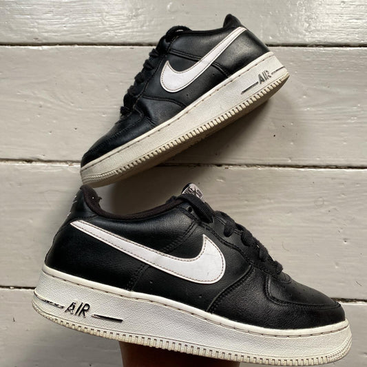 Nike Air Force 1 Black and White (UK 5.5)