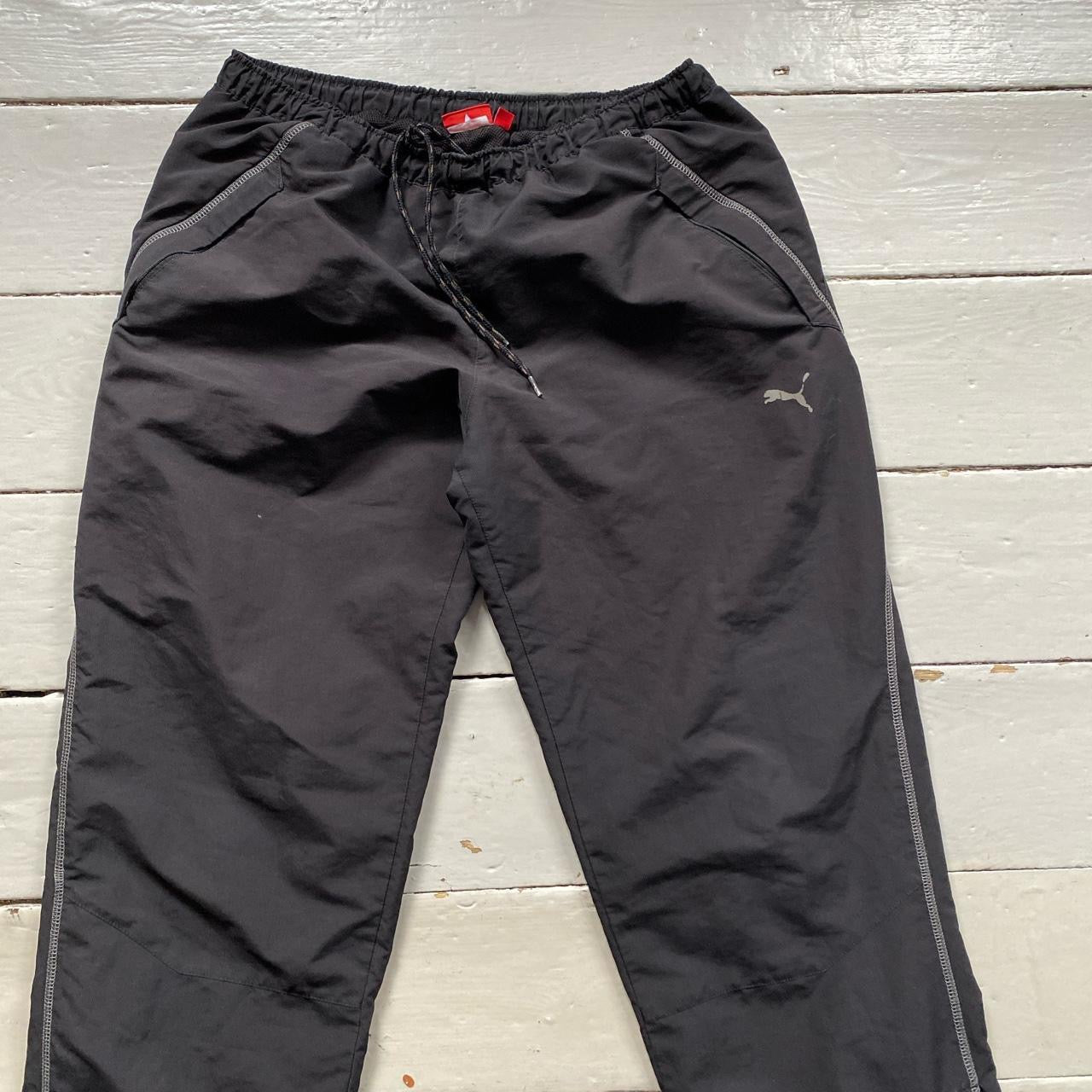 Puma Black and Grey Shell Bottoms (Large)