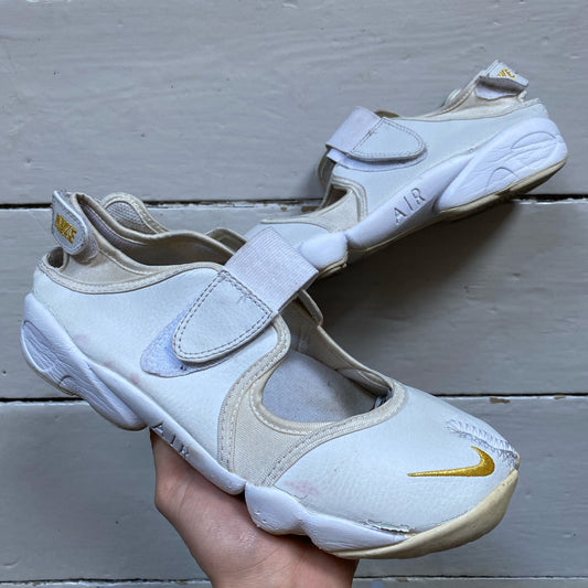 Nike Air Rift Vintage 2005 White and Gold (UK 7)