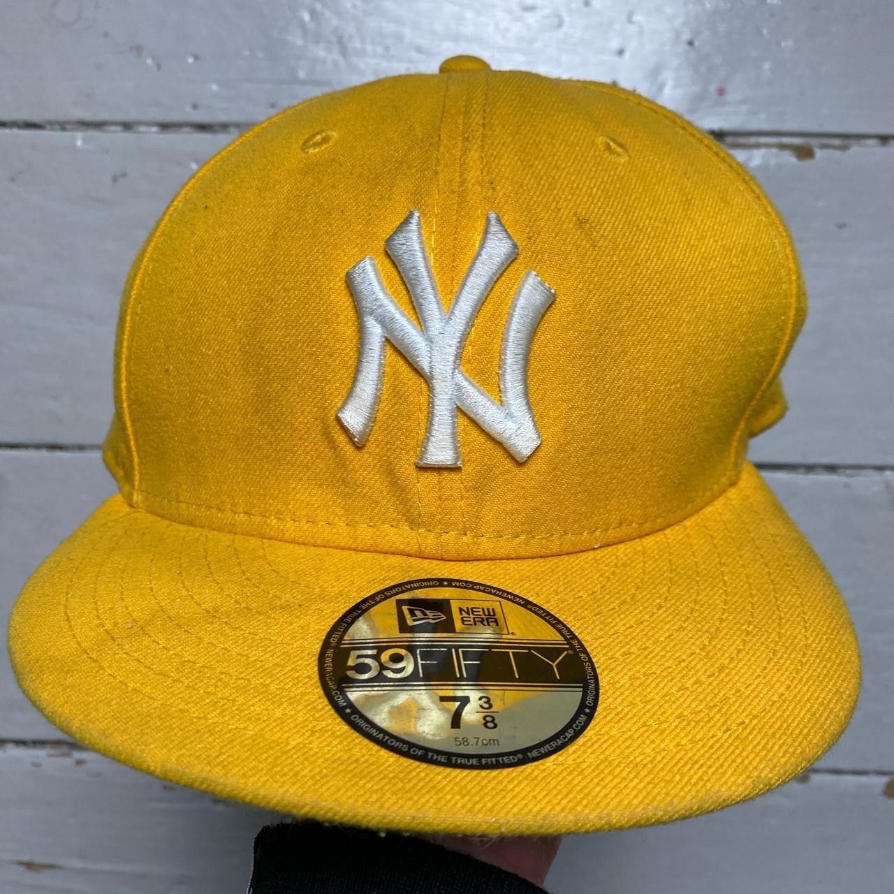 New York Yankees Yellow Fitted Cap (Size 7 3/8)
