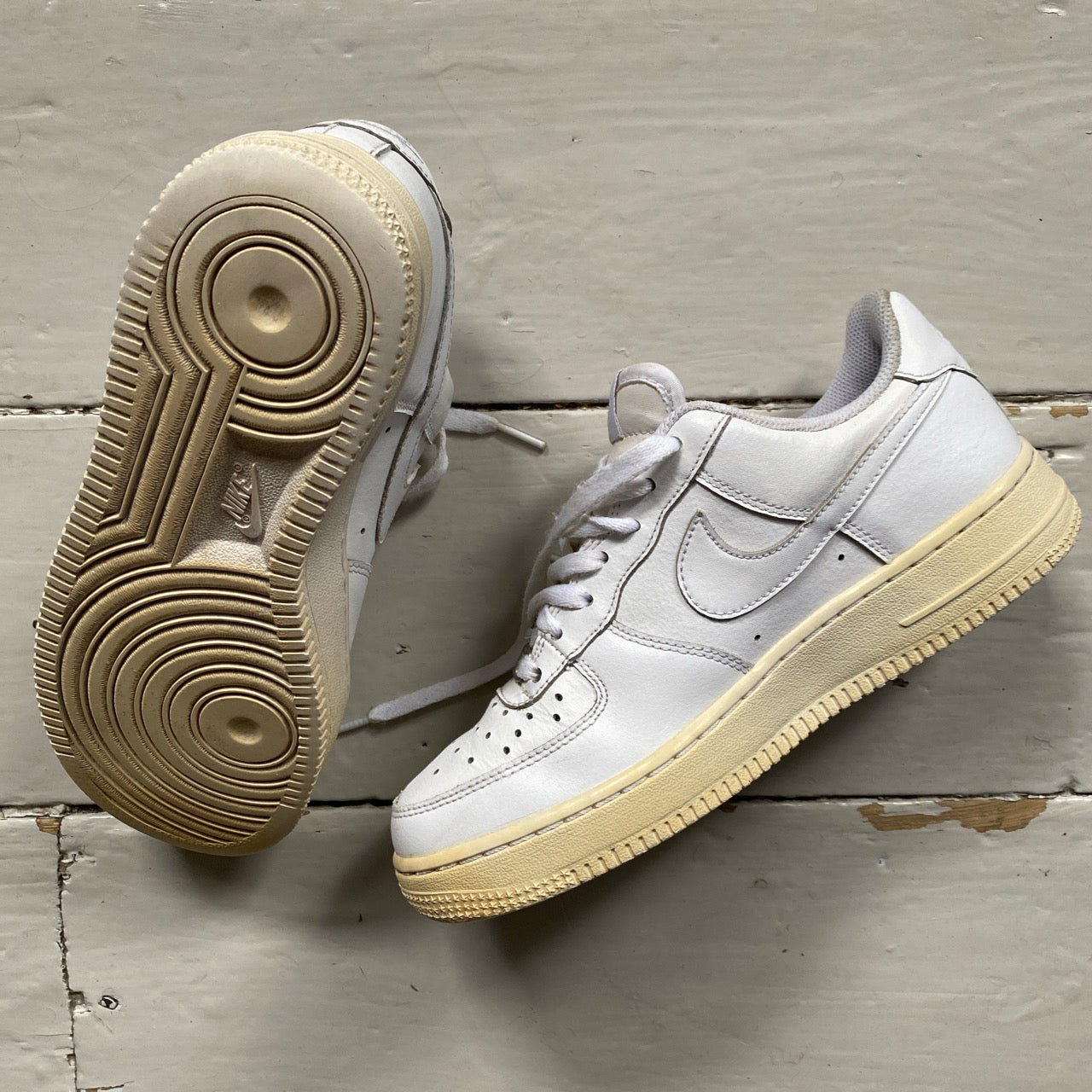 Nike Air Force 1 White (UK 5)