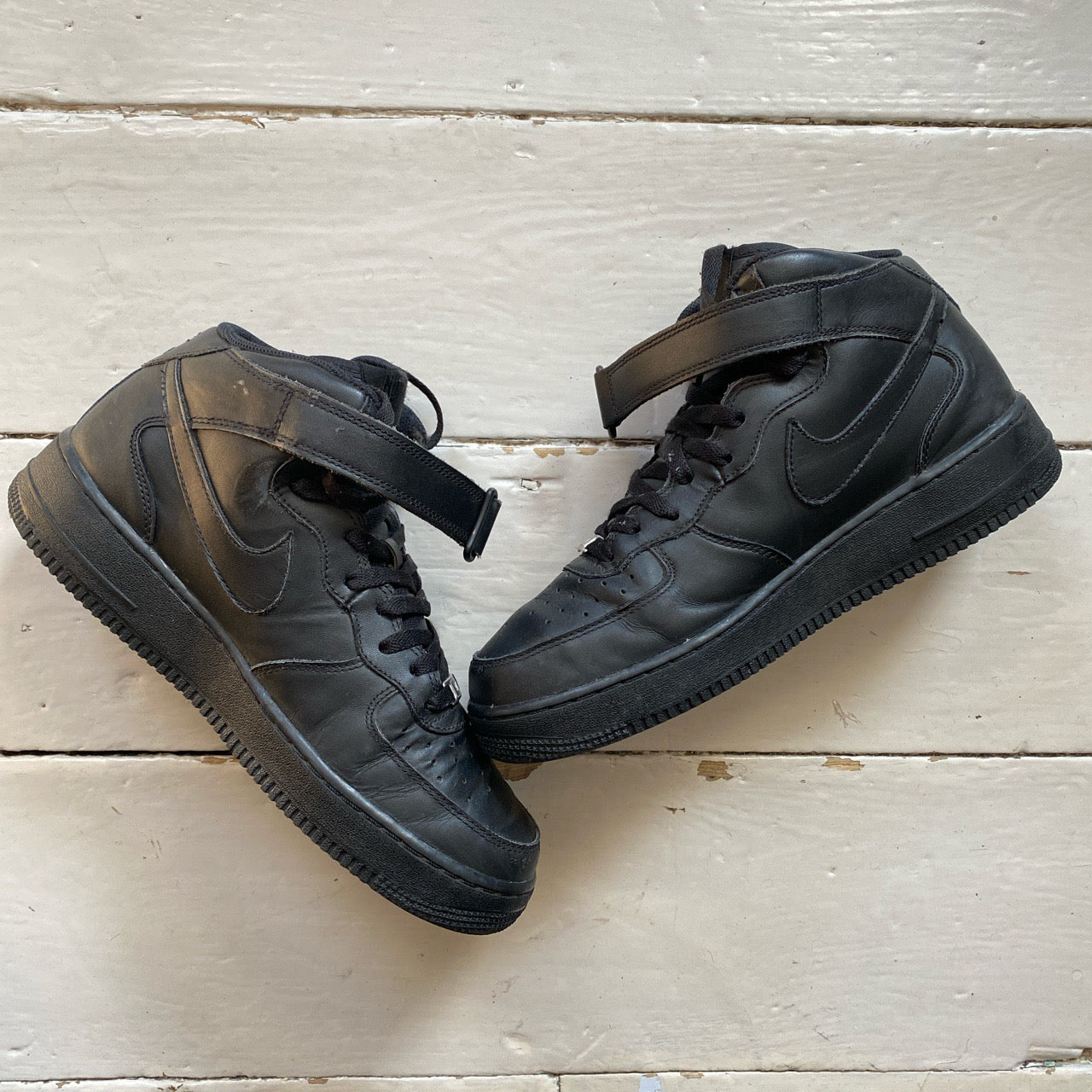 Nike Air Force 1 Mid Black (UK 8.5)