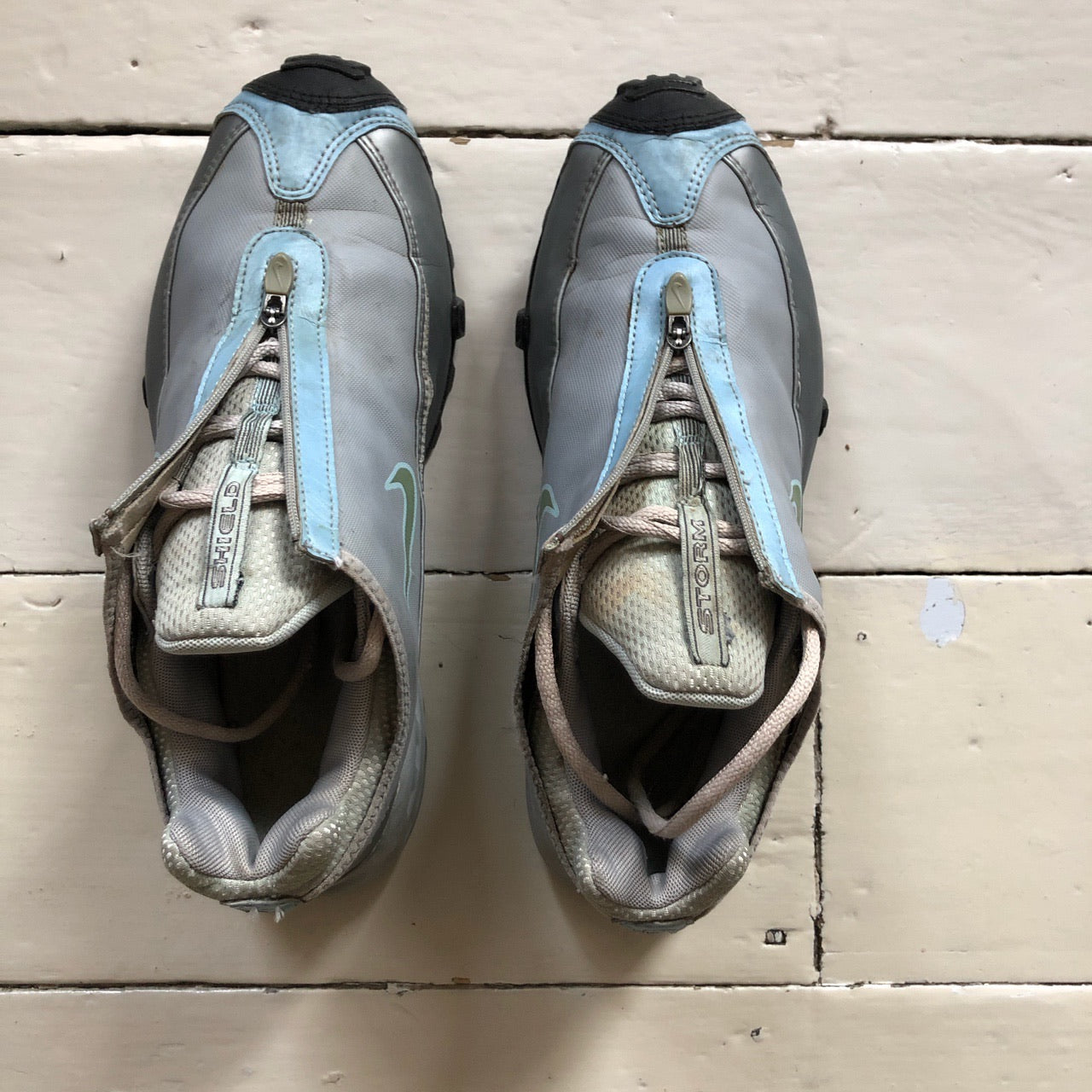 Nike Vintage ACG Storm Shield (UK 7)
