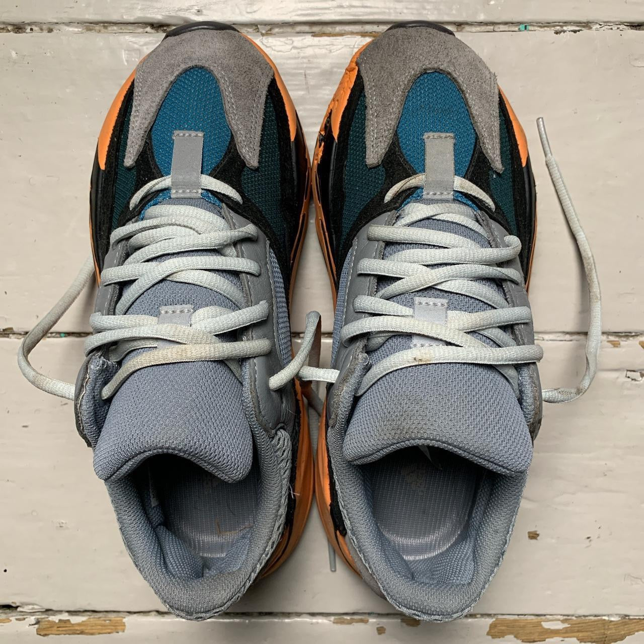 Yeezy 700 Wash Orange (UK 6)