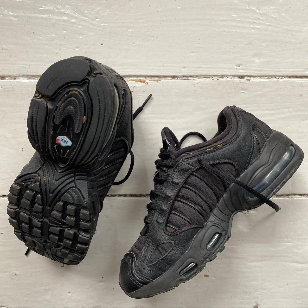 Nike Air Max Tailwind IV Black (UK 5)
