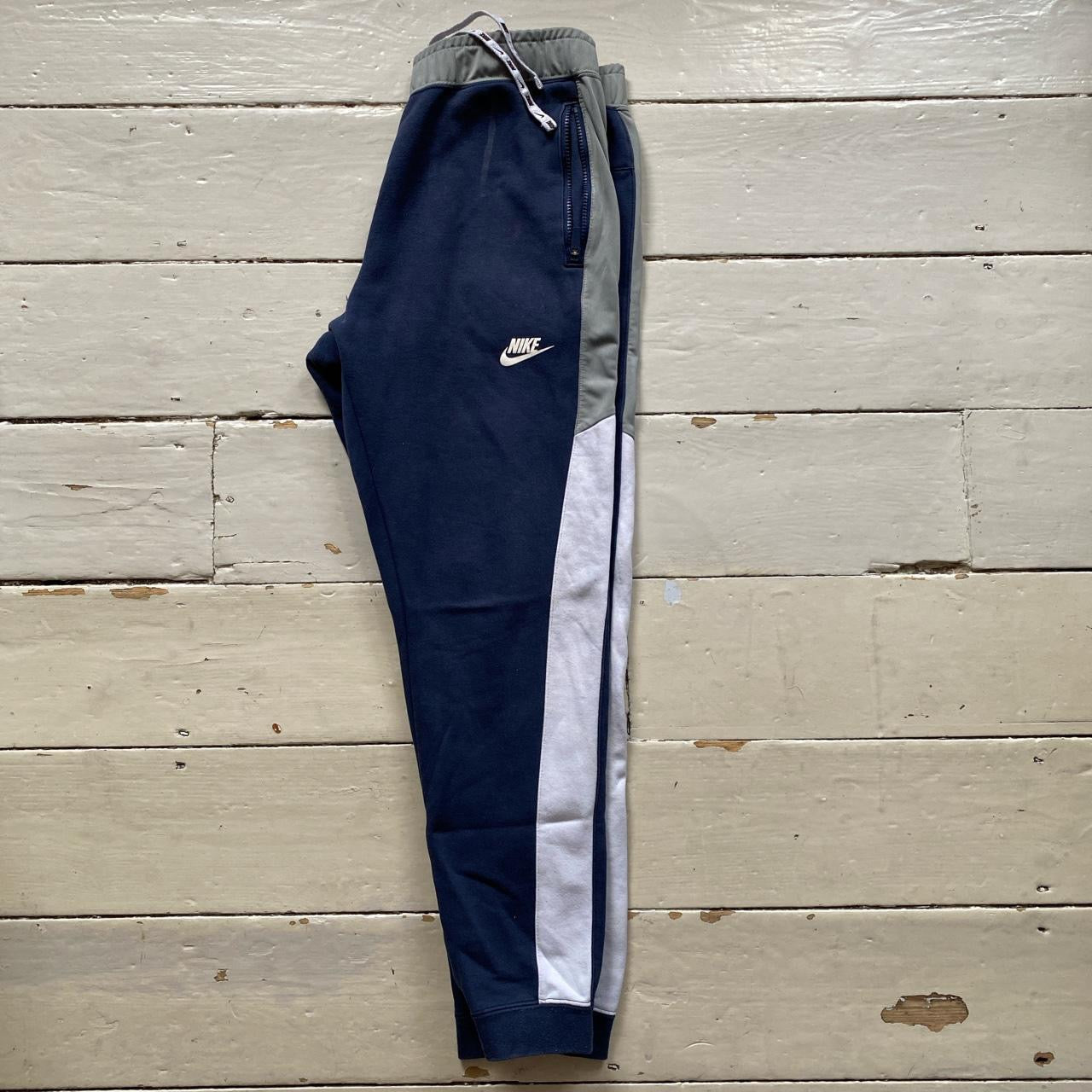 Nike Swoosh Navy Joggers (Medium)