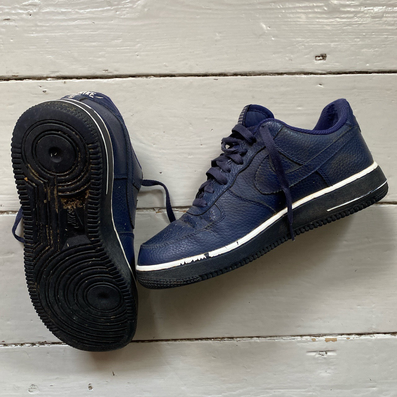 Nike Air Force 1 Navy (UK 7)