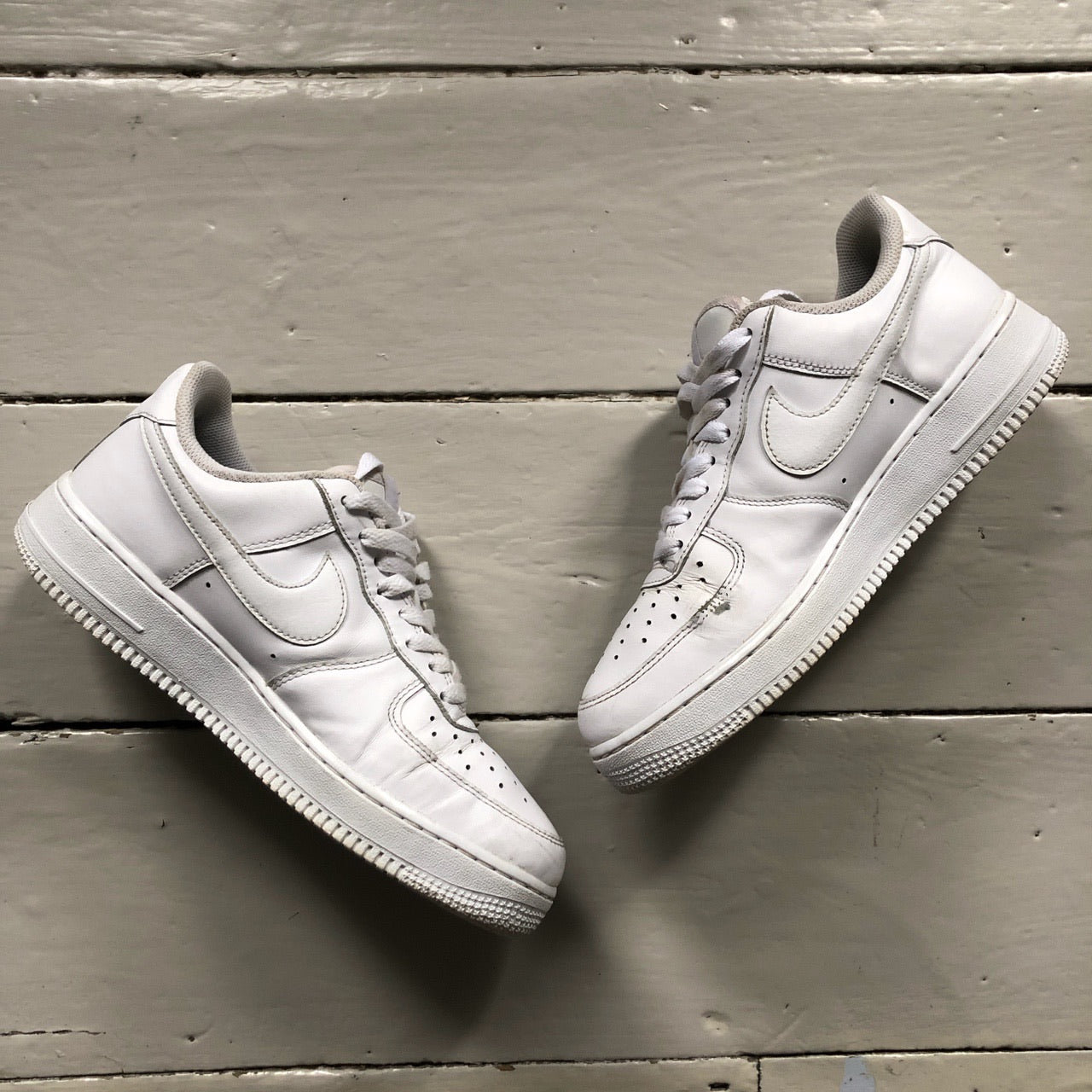 Nike Air Force 1 White (UK 7)