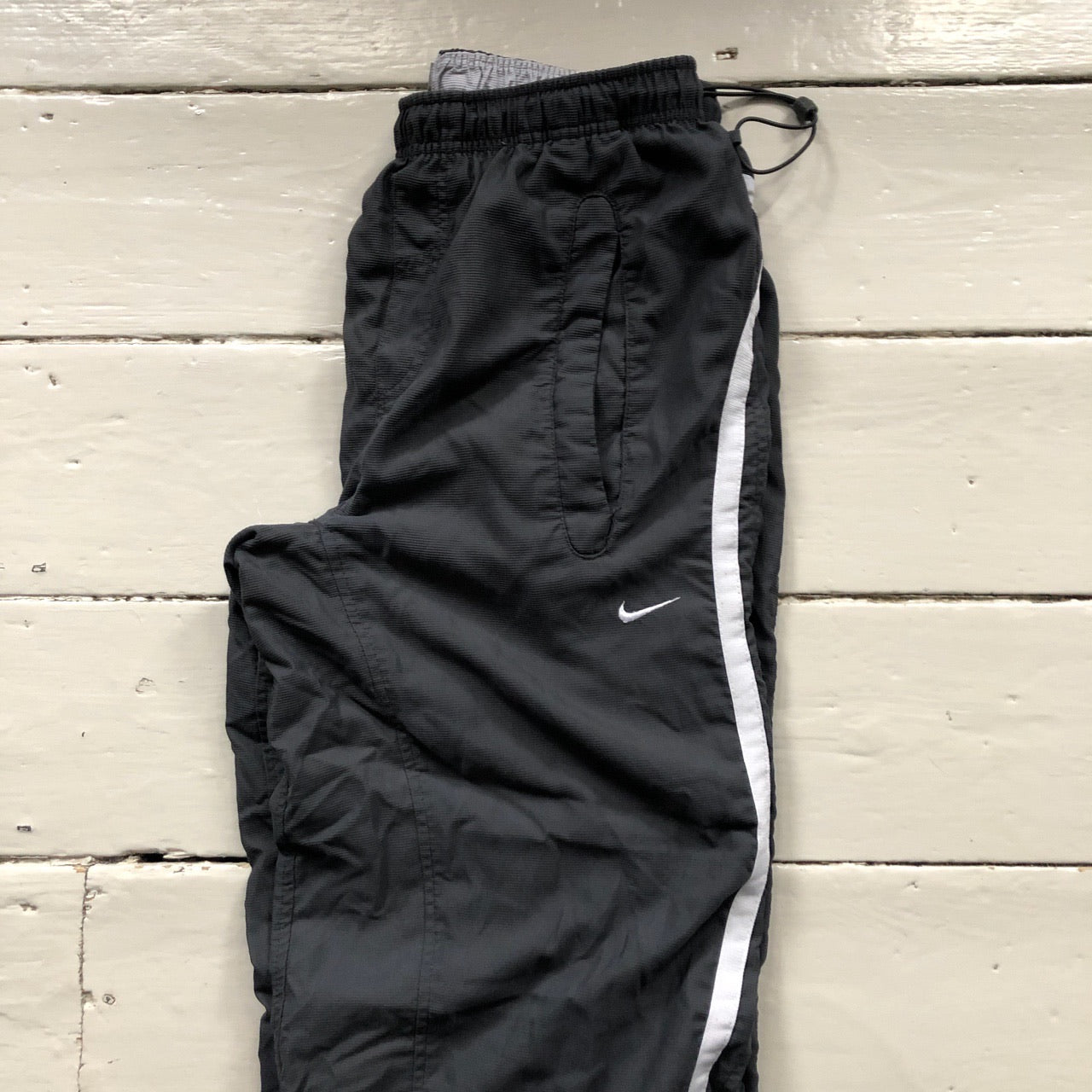 Nike Grey Shell Bottoms (Large)