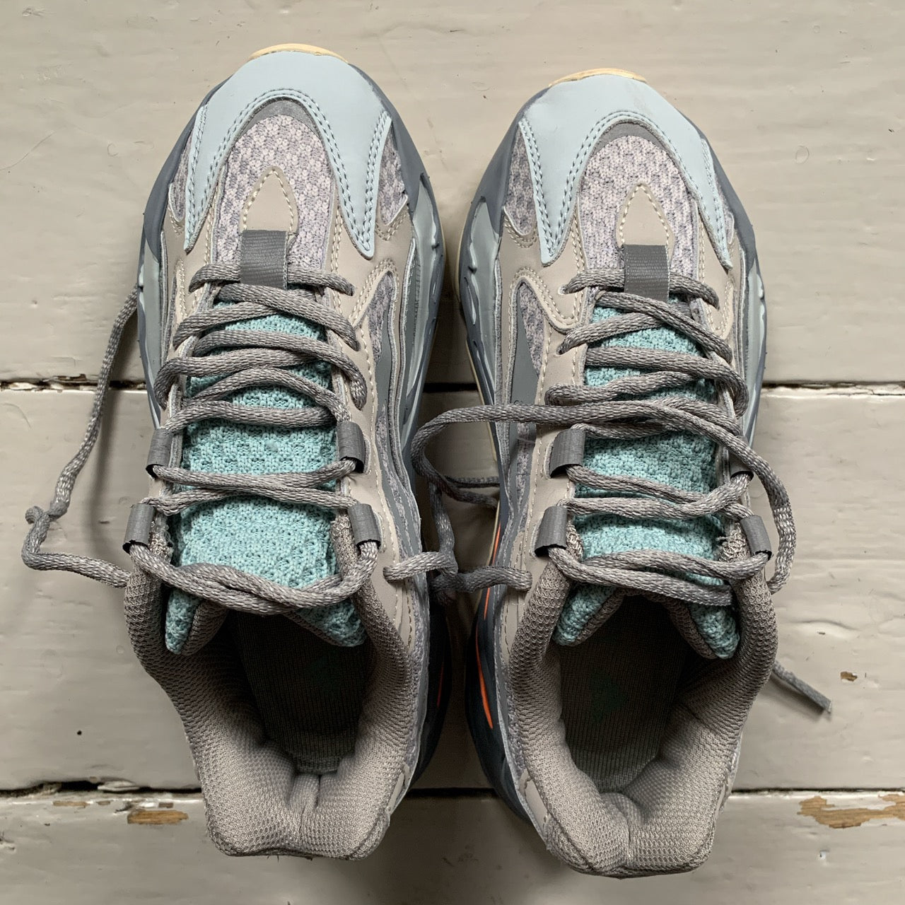 Yeezy 700 Inertia V2 (UK 3.5)