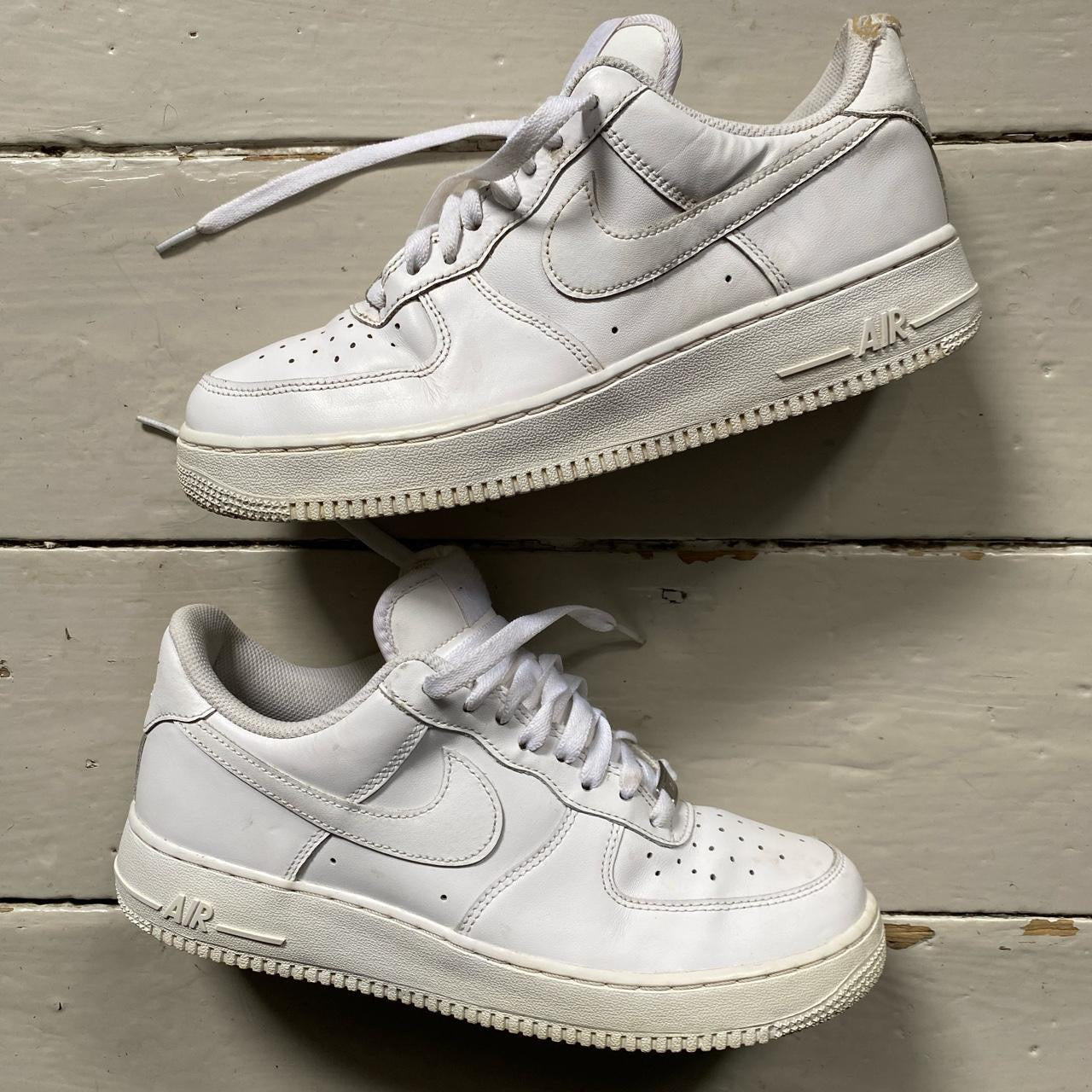 Nike Air Force 1 White (UK 8)