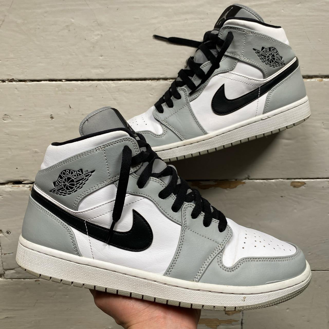 Jordan 1 Mid Smoke Grey (UK 9)