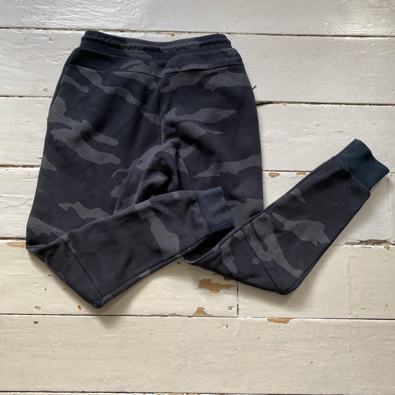 Nike Tech Fleece Camo Joggers (Small)