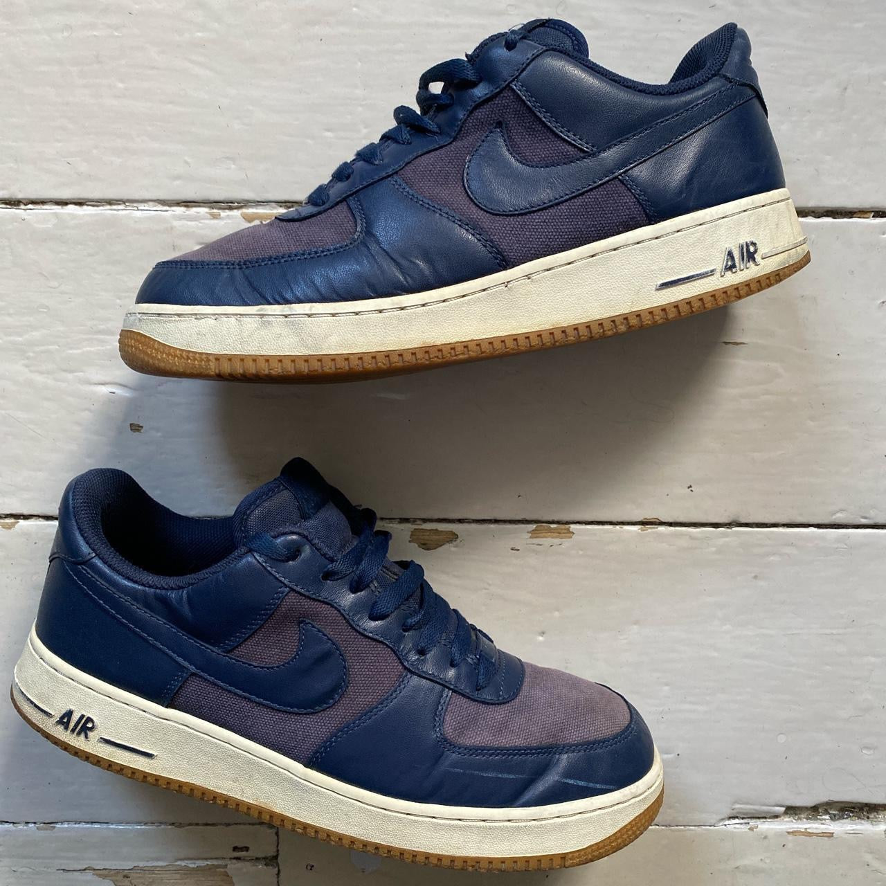 Nike Air Force 1 Navy Gum (UK 9)