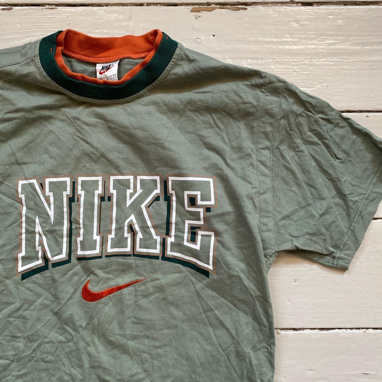 Nike 90’s Vintage Spellout T-Shirt(Medium)