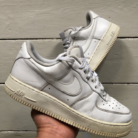 Nike Air Force 1 White (UK 8)