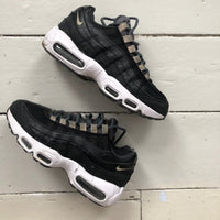Nike Air Max 95 Black and White (UK 4)