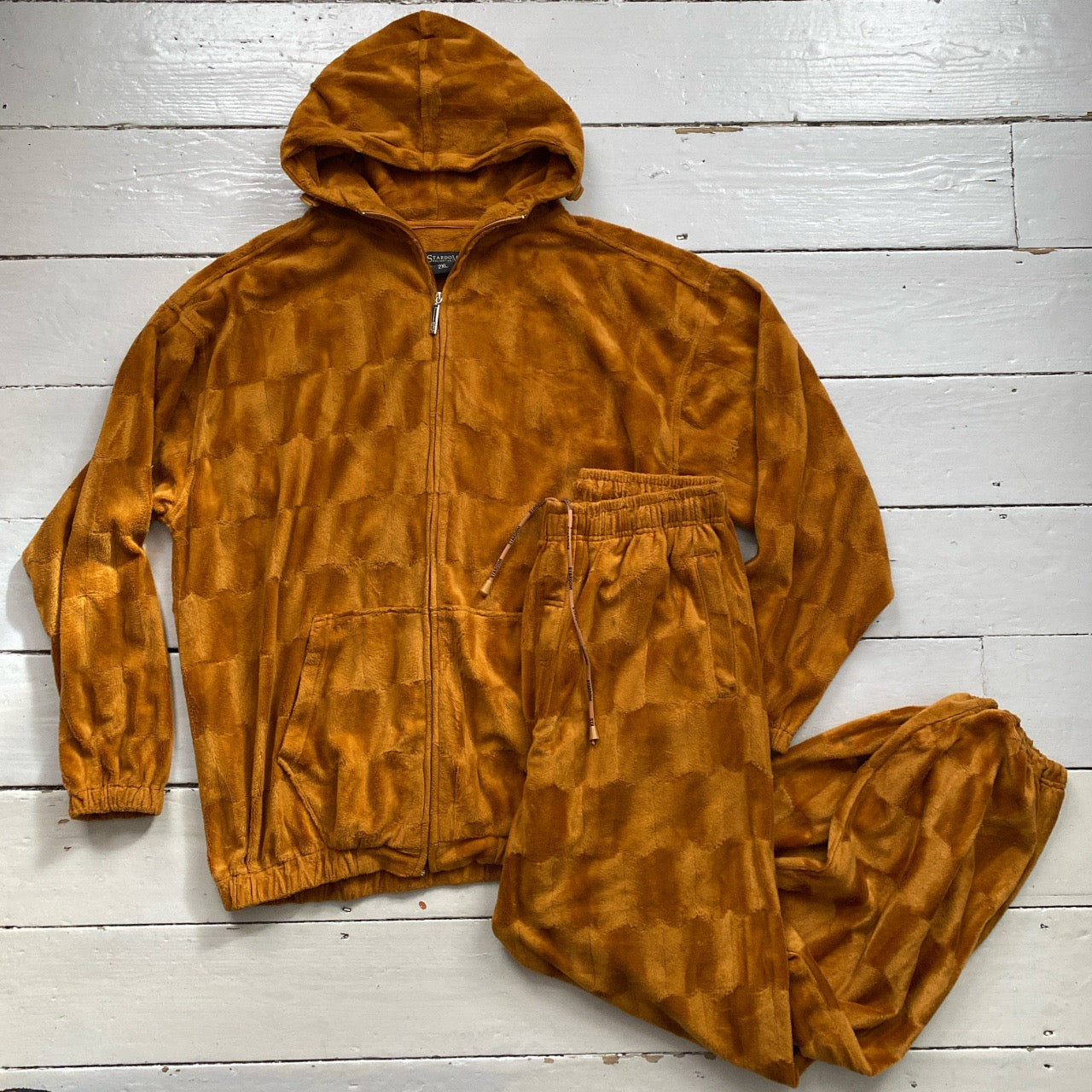 Brown Checked Vintage 90’s Fur Tracksuit (XXL both)