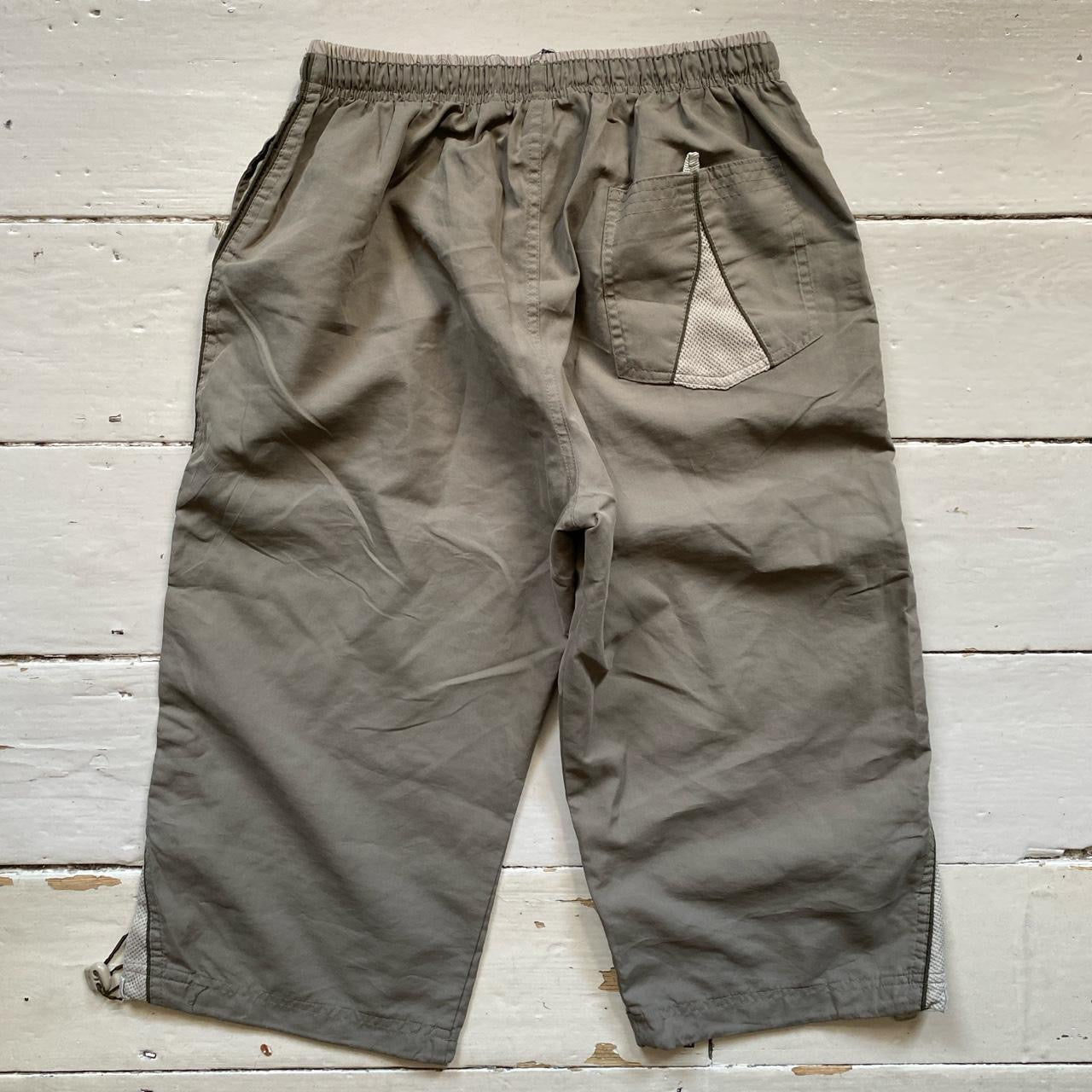 Nike Vintage Khaki Shorts (Medium)