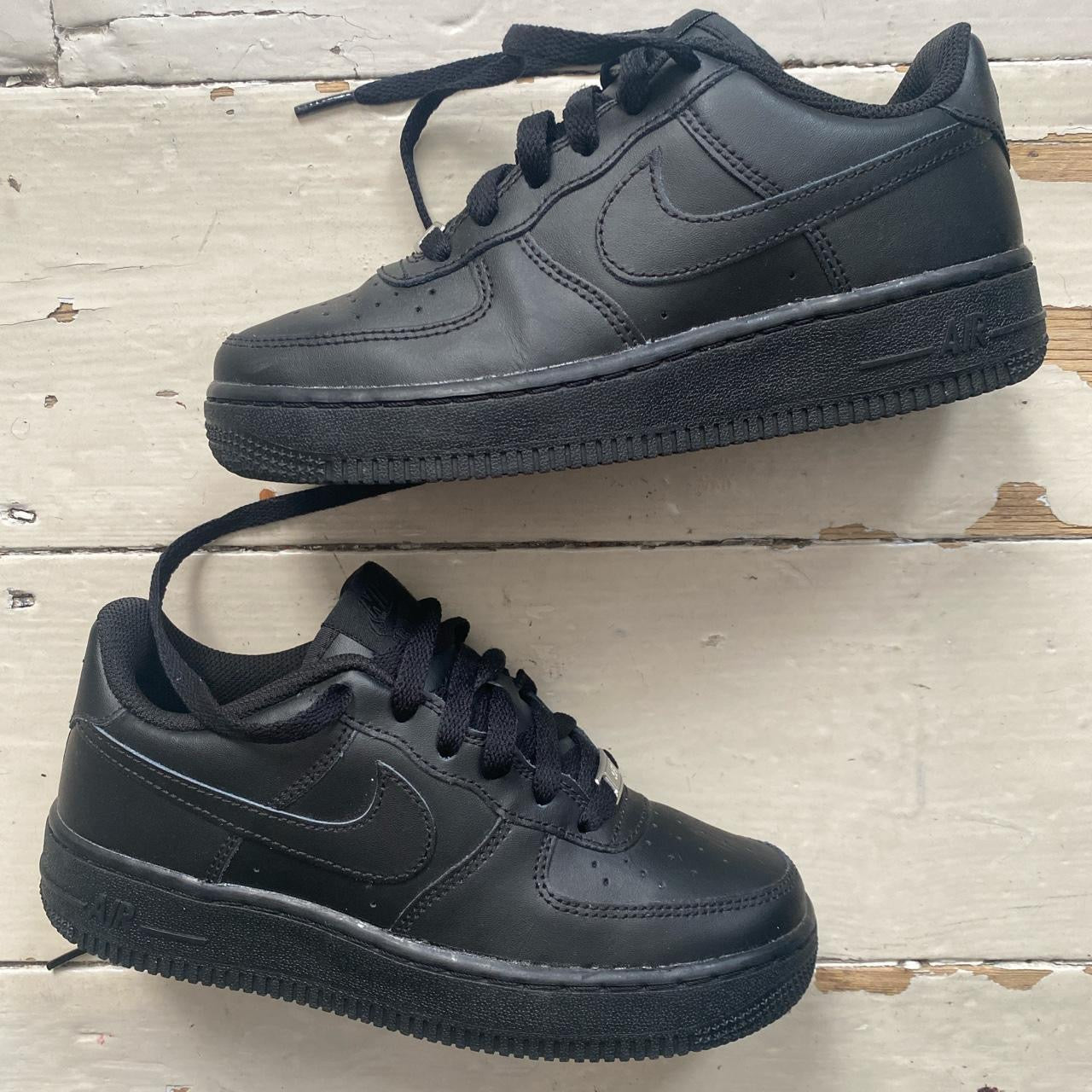 Nike Air Force 1 Black (UK 4)