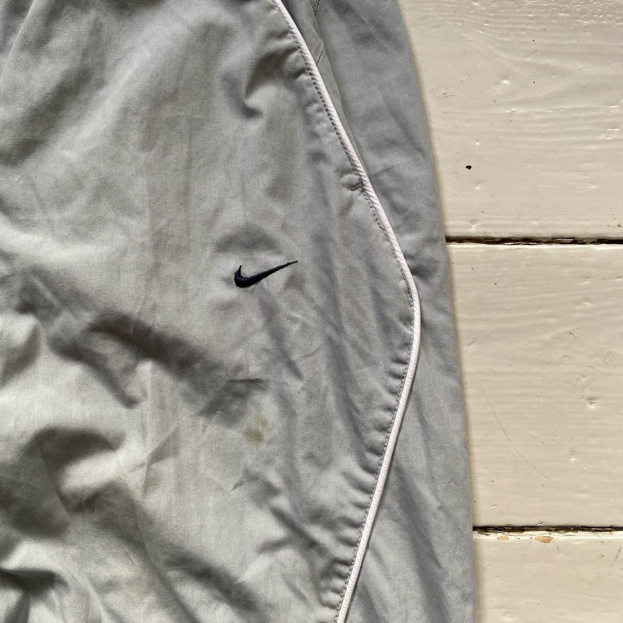 Nike Vintage Silver Silver Shell Bottoms (Large)