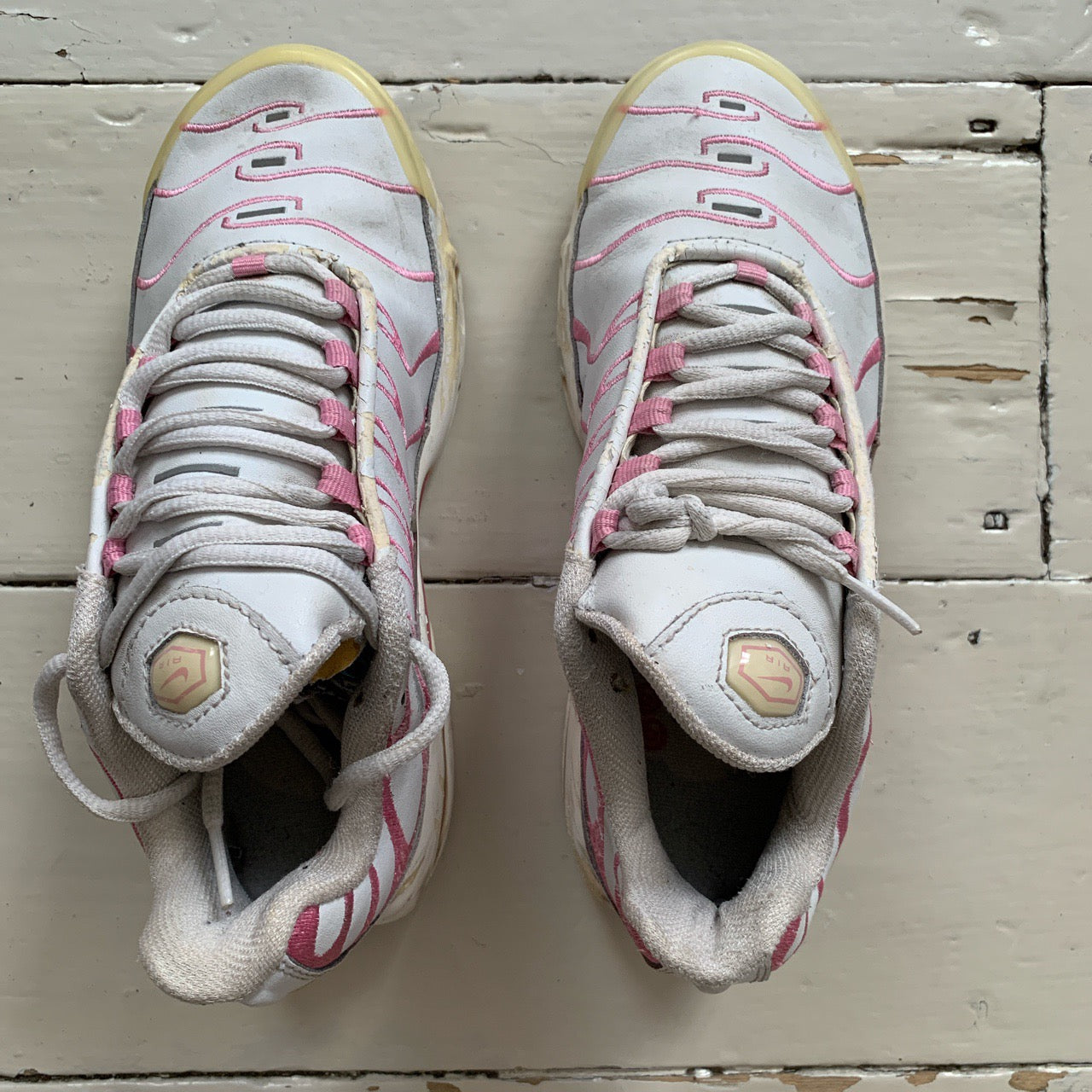 Nike TN Air Max Plus Vintage 2002 Pink and White (UK 4)