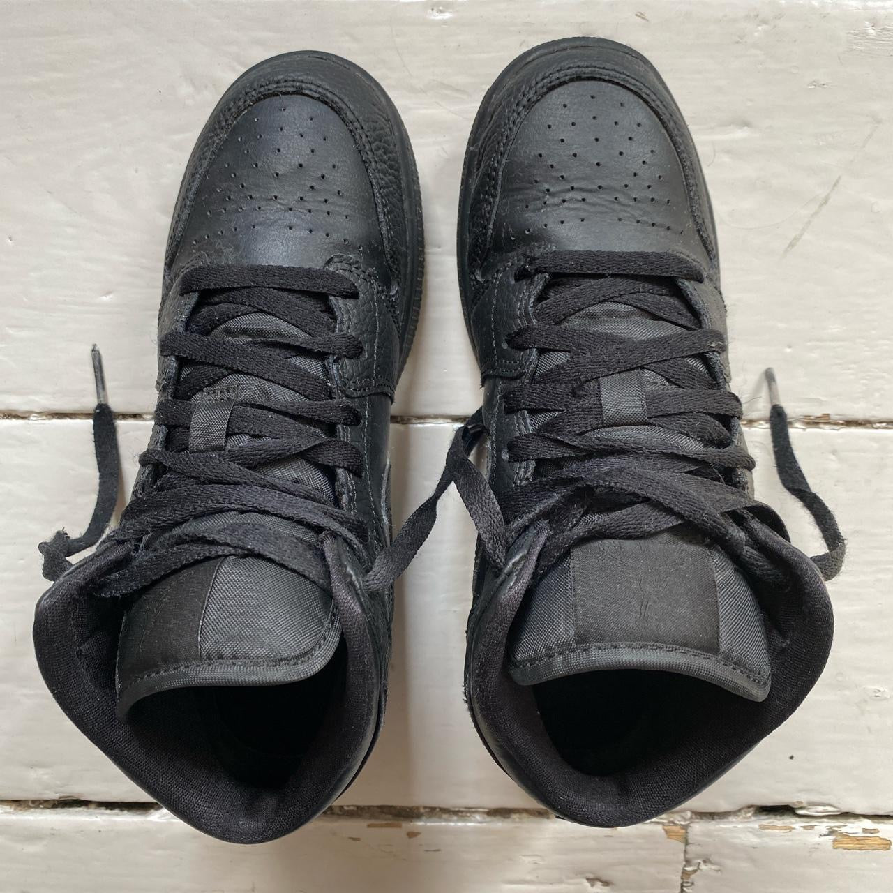 Jordan 1 Mid Black (UK 5)