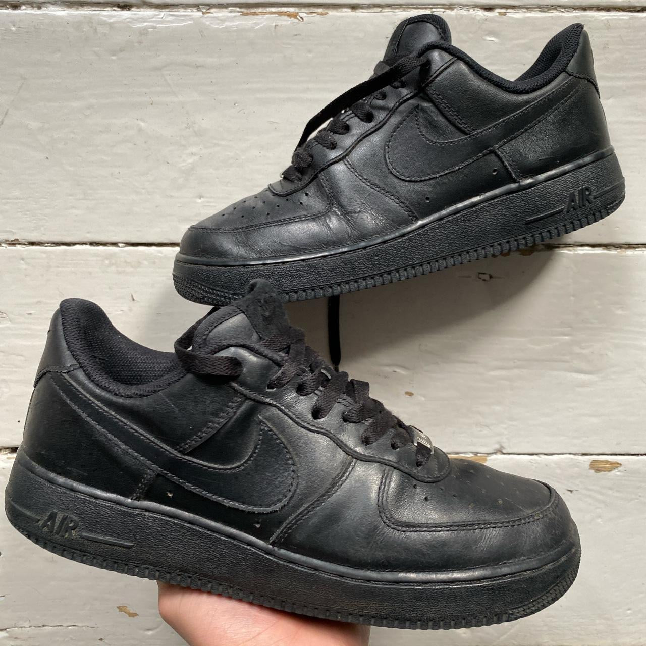 Nike Air Force 1 Black (UK 8)