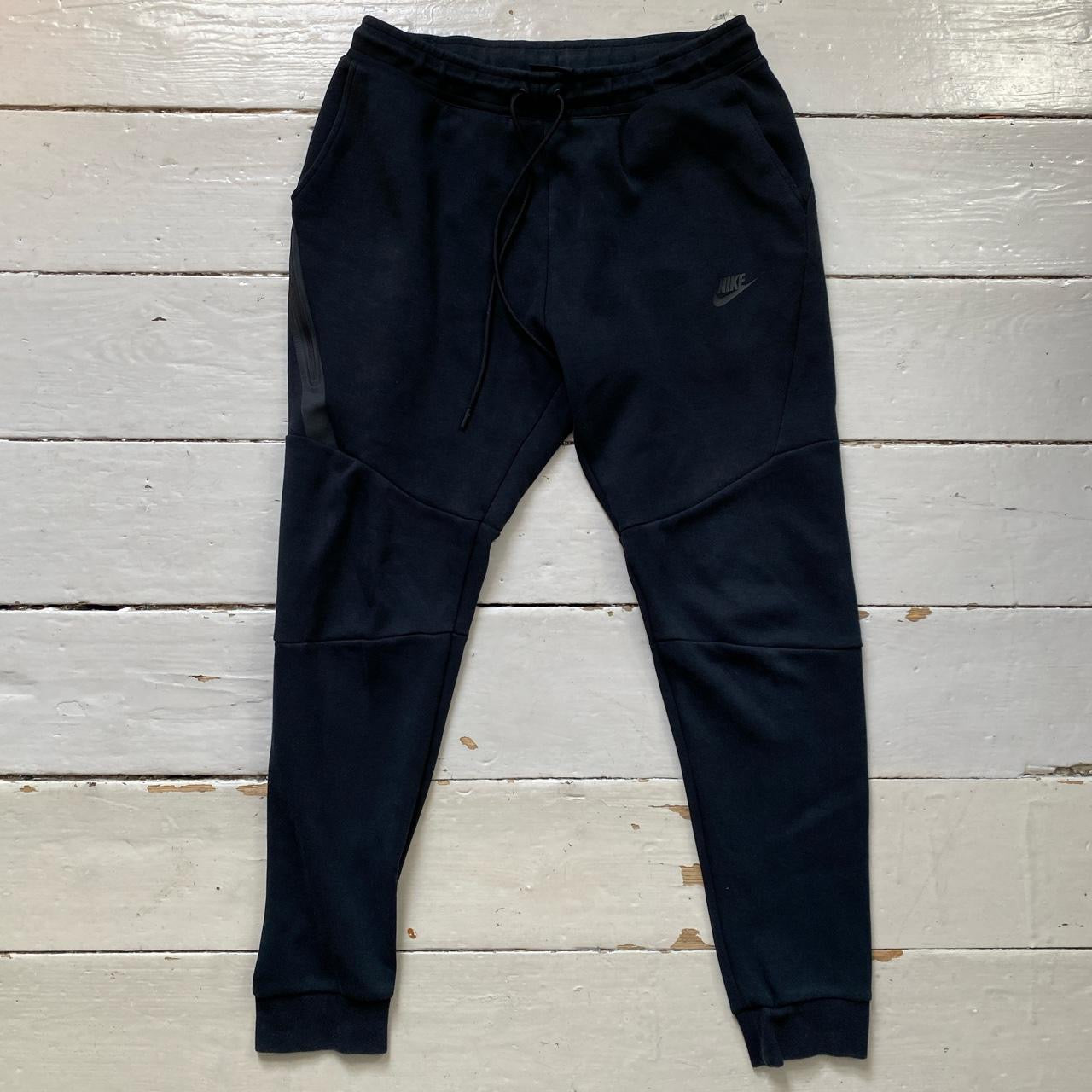 Nike Tech Fleece Old Season Black Joggers (Medium)