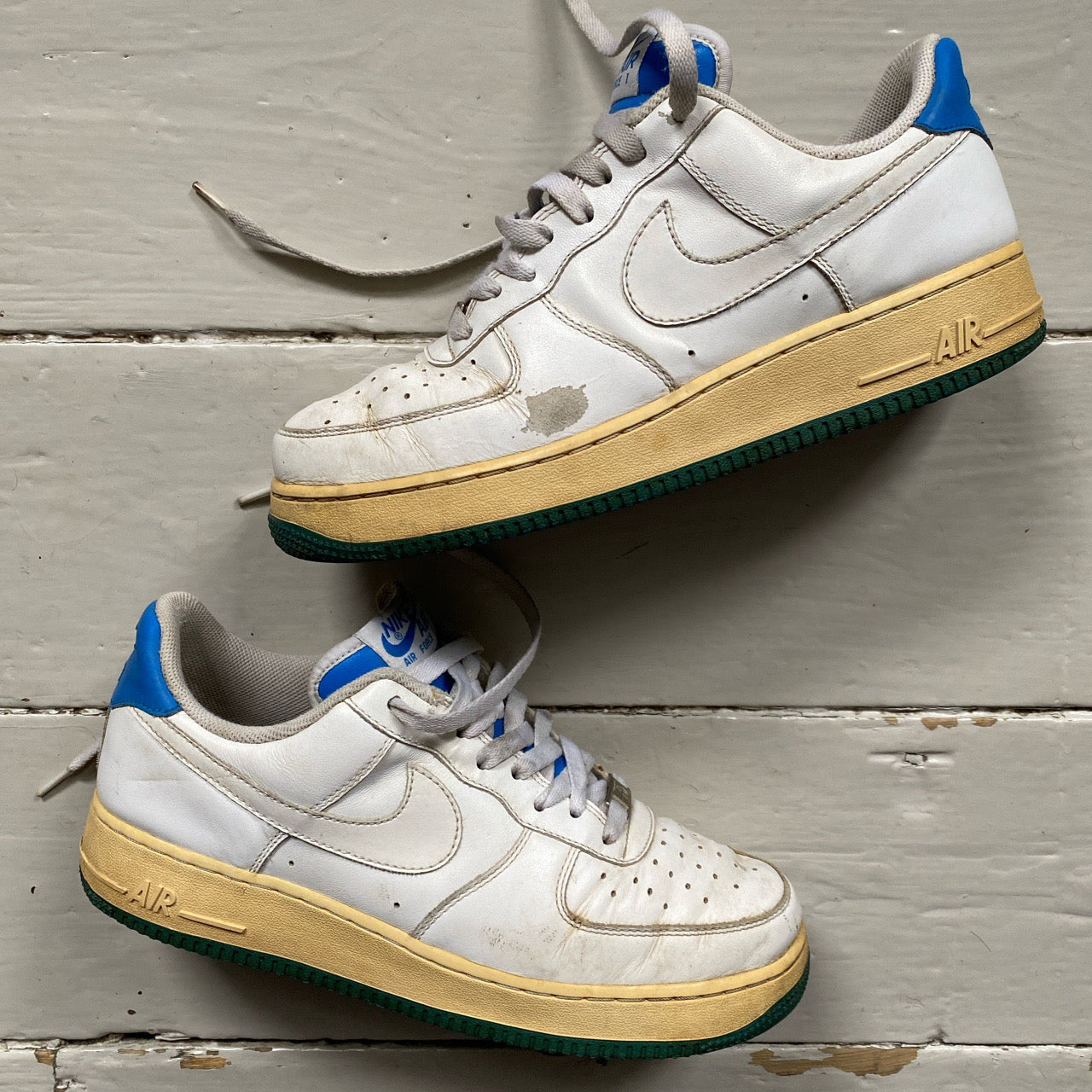 Nike Air Force 1 Vintage White and Blue (UK 8)