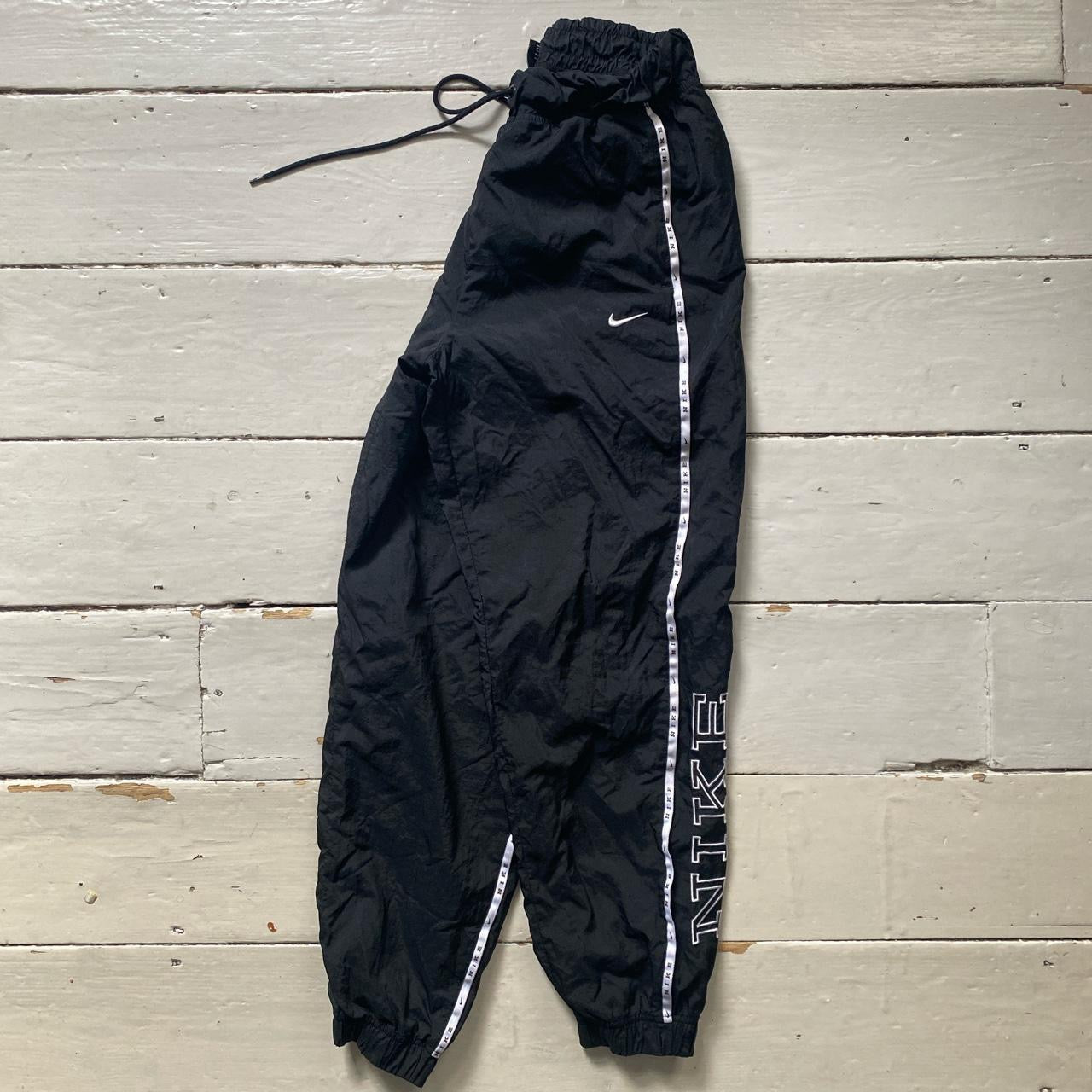 Nike Swoosh Spellout Shell Bottoms (Small)
