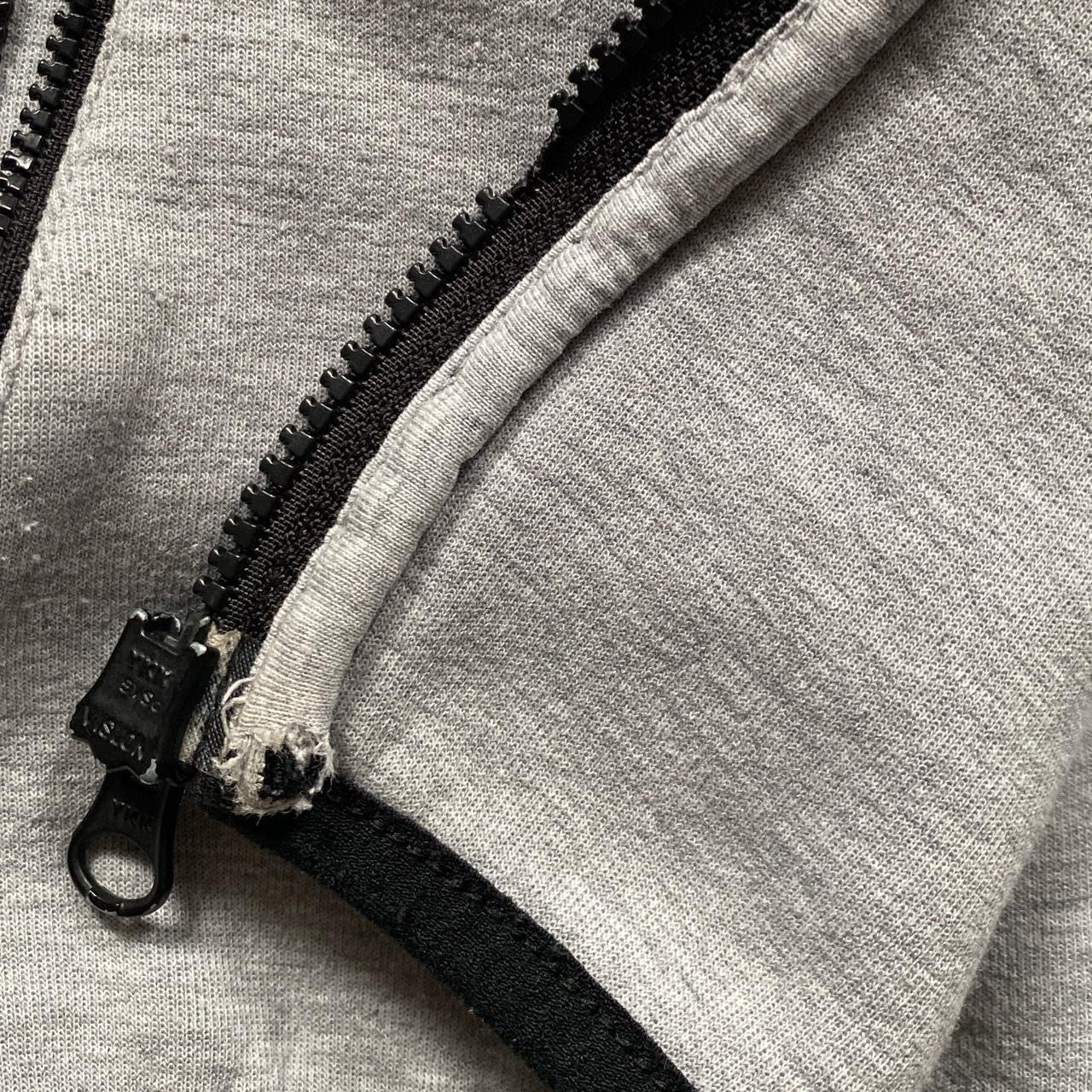 Nike Tech Fleece Grey Hoodie (Large)