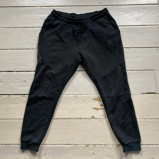 Nike Tech Fleece Black Bottoms (Large)